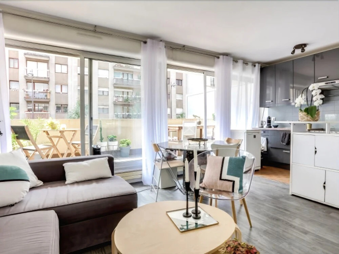 2 people apartment terrace by Weekome