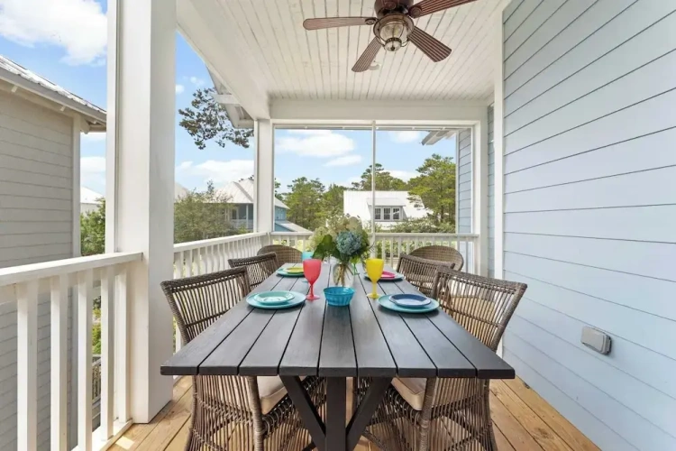 4 Bedrooms Cottage