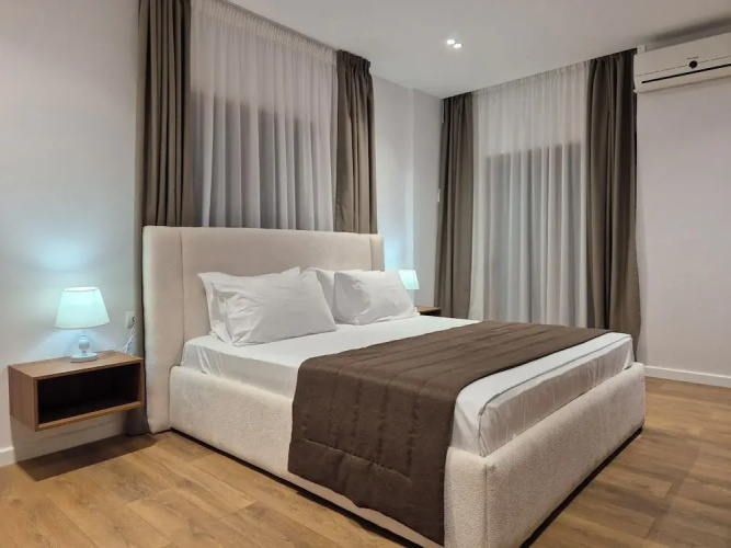 ORCHIDS Hotel