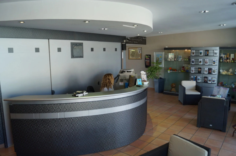 Hotel Phoebus Garden & Spa
