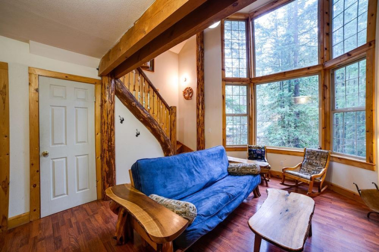 Glacier Holiday Chalet BL3042516886.