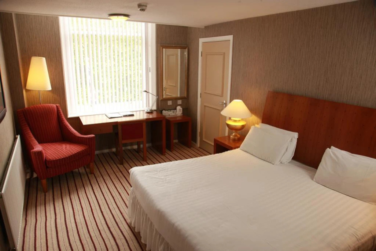 Sir Thomas Hotel