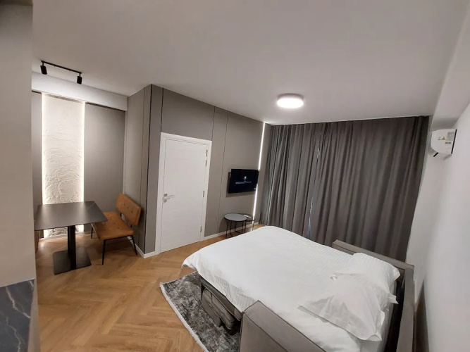 Executive Suites by Modern Living
