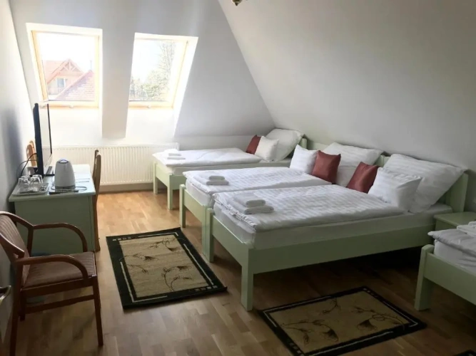 Standard Quadruple room