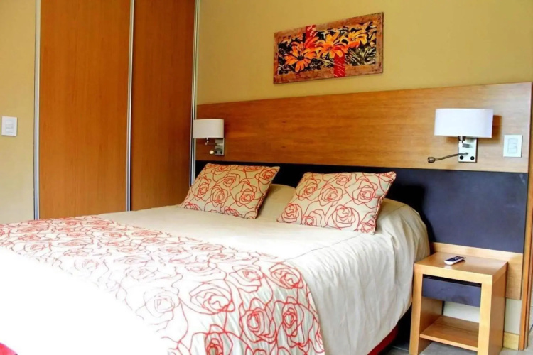 Los Robles Apart & Spa