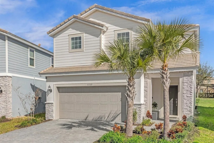 King Ensuite Private Bath Shared Home - Haines City, FL