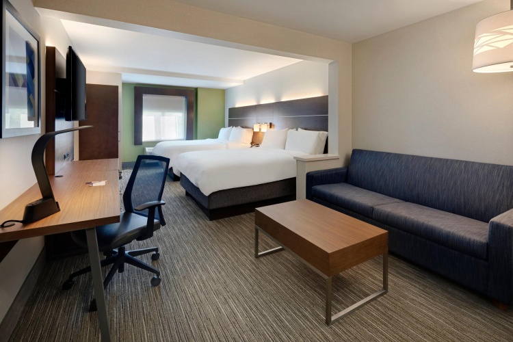 Quadruple Suite