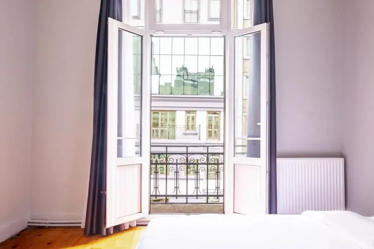 Refreshing and Central Apartment in Beyoglu