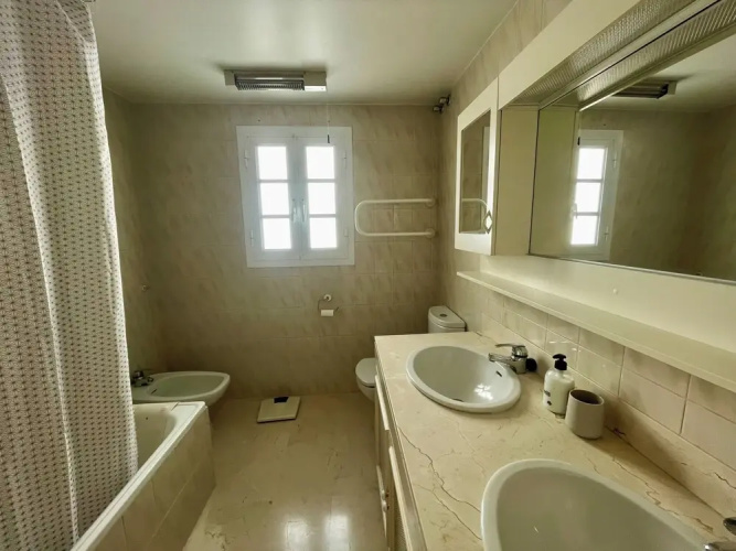 Marbella - House - Sleeps 4 - Pool - Parking