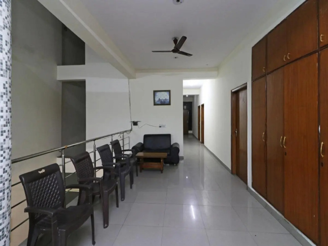 Hotel Akash Palace