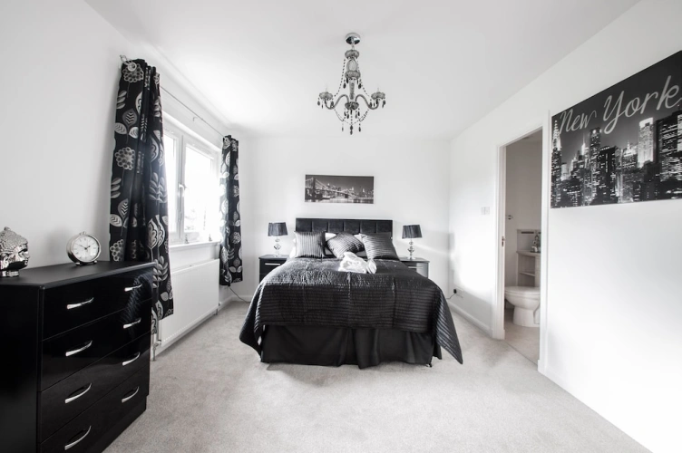 4 Bedrooms Standard room