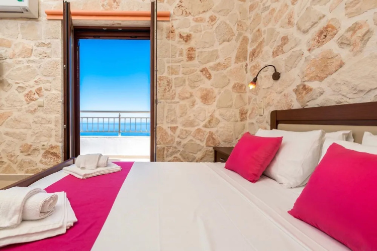 Villa Deluxe III