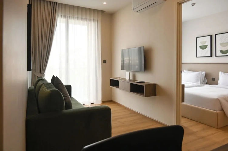 Standard Twin Suite with land view