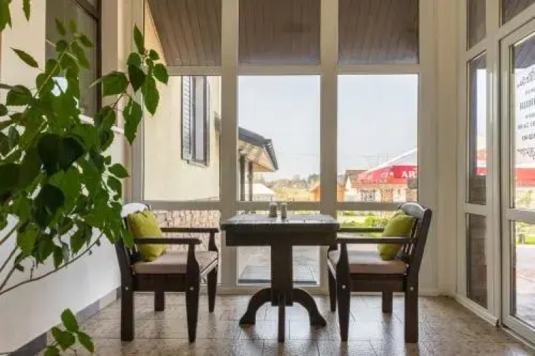 Inn Okolitsya