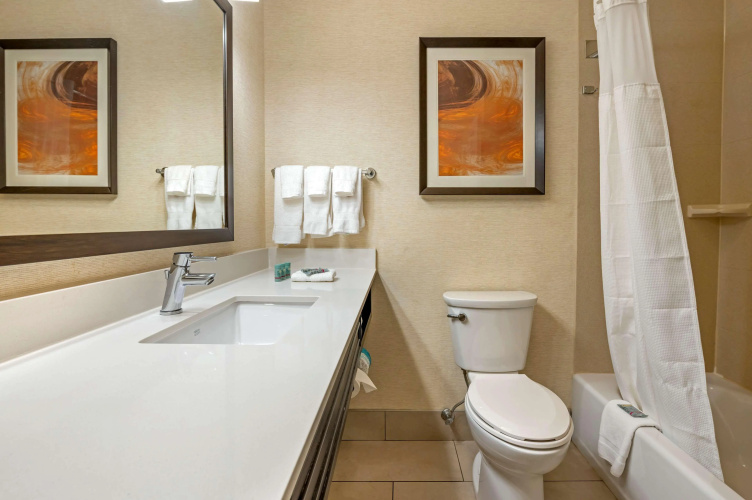 Best Western Hilliard Inn & Suites photo 11
