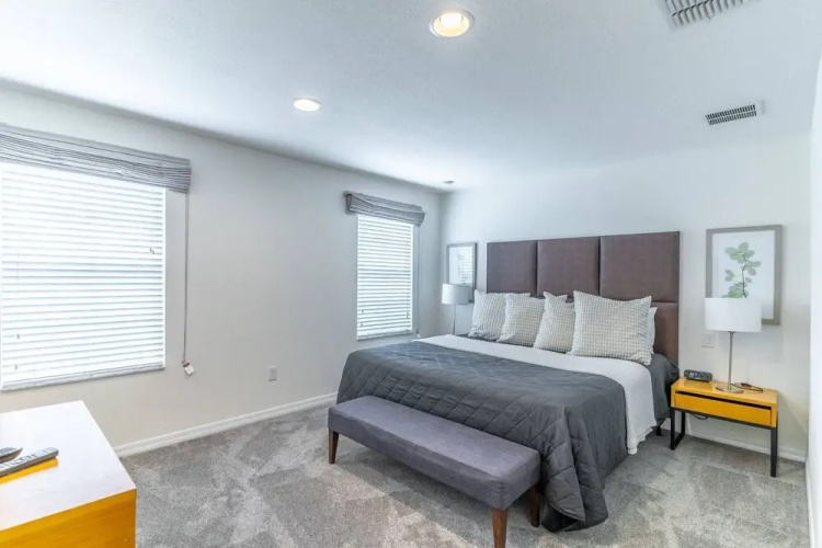 3027 Encantada