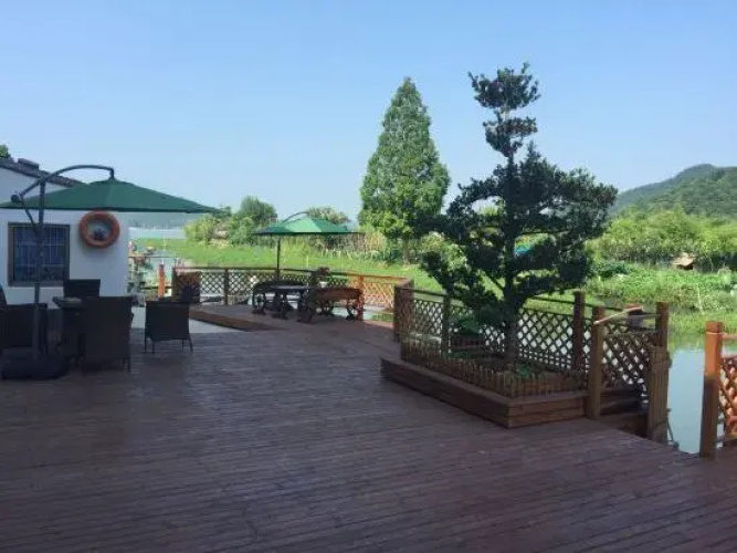 Huqinshe Inn