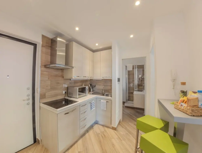 2 Bedrooms Apartment