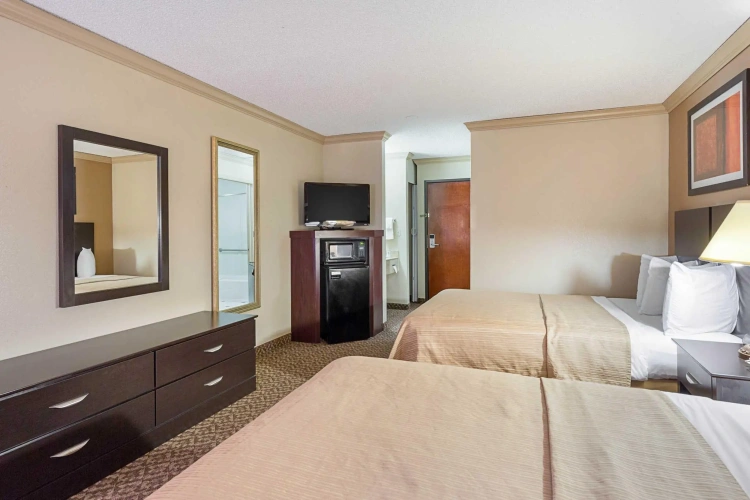 Standard Quadruple room