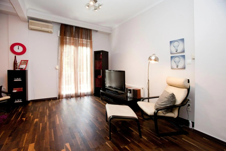 Beautiful Downtown Apartment