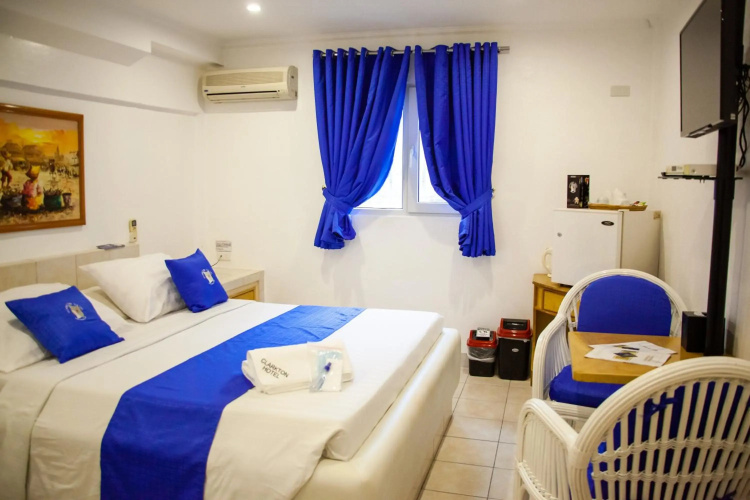 Clarkton Hotel