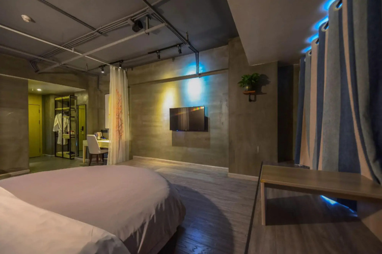 I do art Hotel