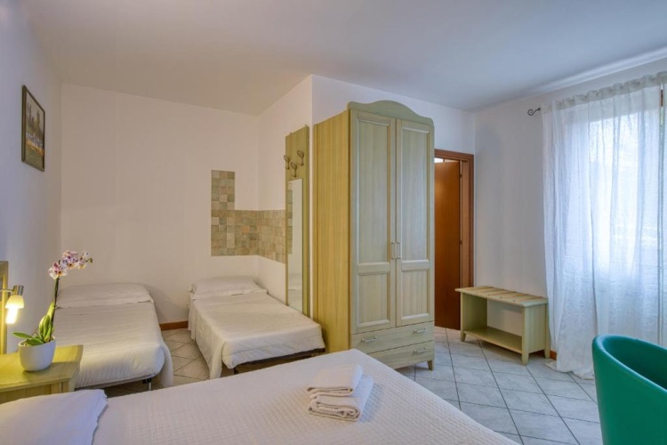 Standard Quadruple room