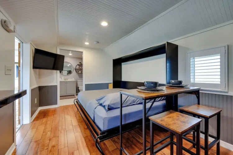 St Augustine Studio: Patio, Swing + 3 Mi to Beach
