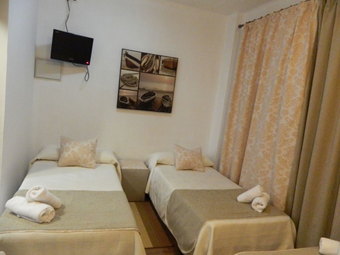 Economy Quadruple room