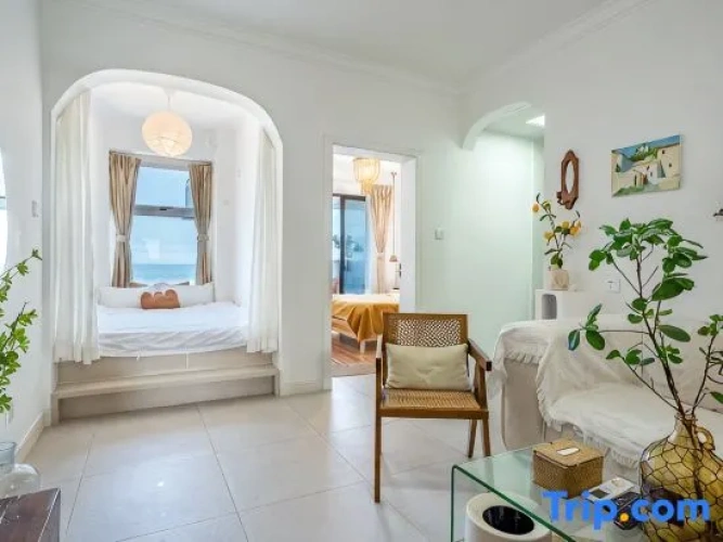 2 Bedrooms Comfort Suite with sea view