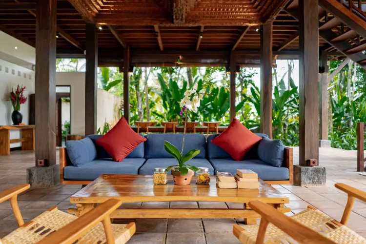 Villa Atas Awan