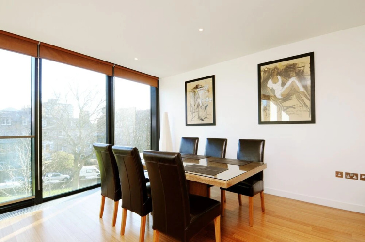 273 Simpson's Loan Apartment
