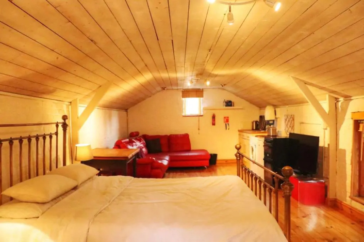 Lee Valley Lodge