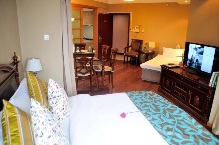 Deluxe Suite