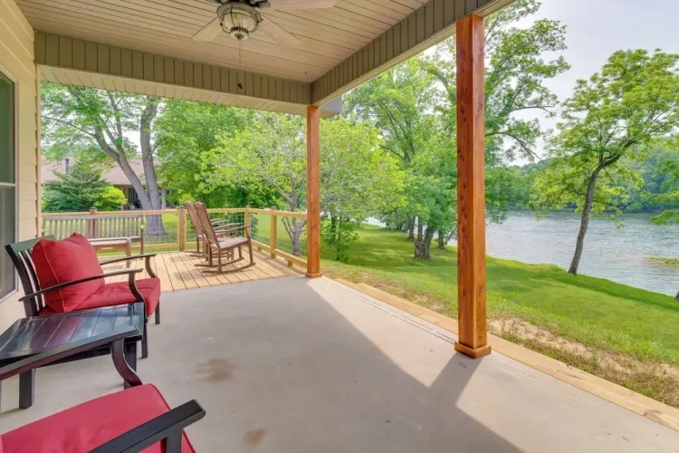 3 Bedrooms Cottage