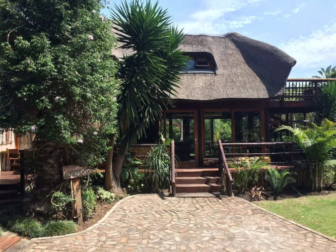 Tidewaters River Lodge