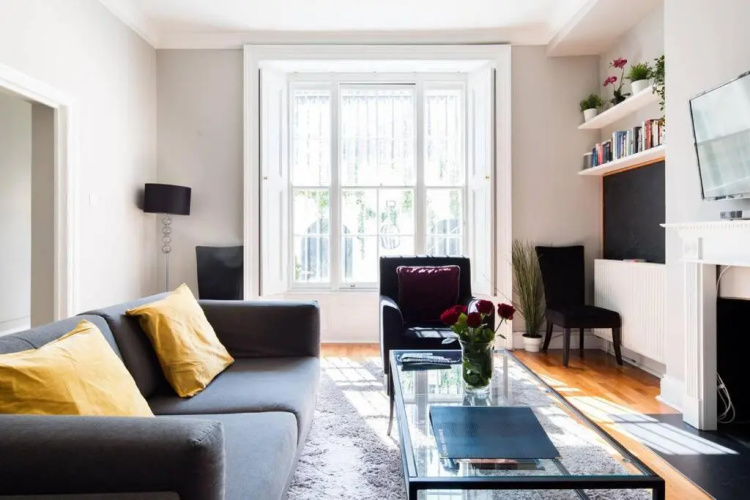 Large and Luxurious 2B 2B flat nr Paddington