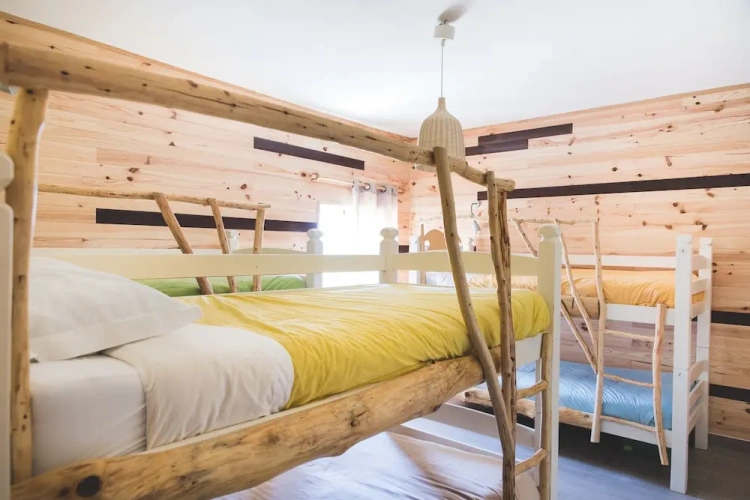 2 Bedrooms Bed in Dorm