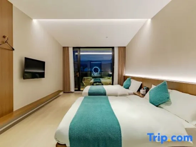 Standard Family room with balcony and with view