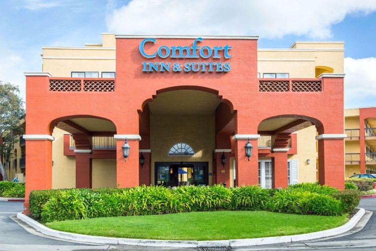 Double Suite with courtyard view