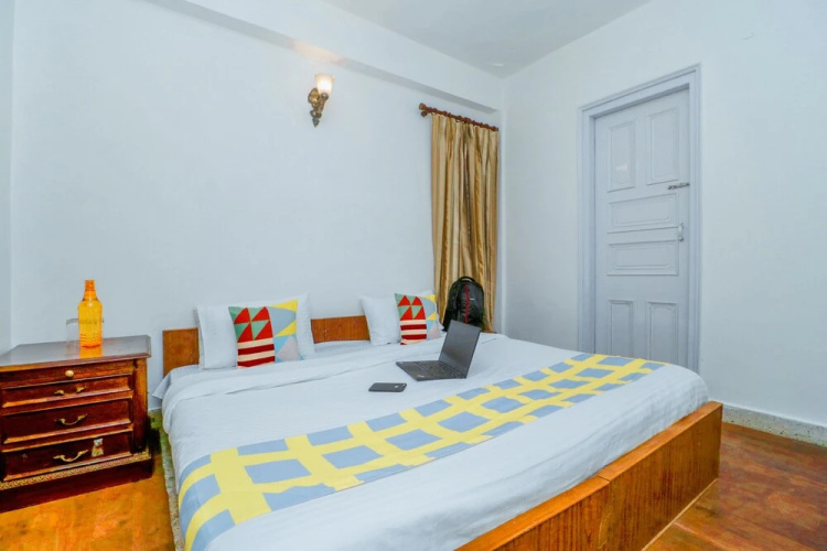 Oyo Home 26756 Cosy 3Bhk
