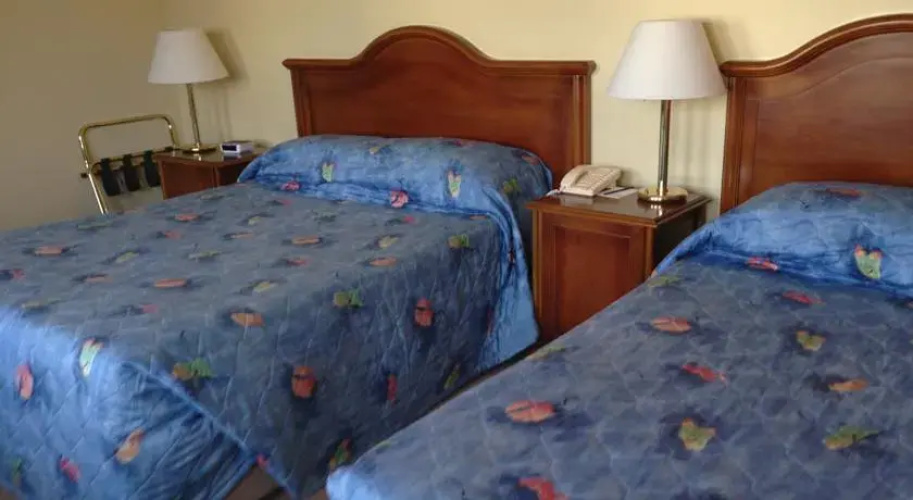 Killarney Lodge