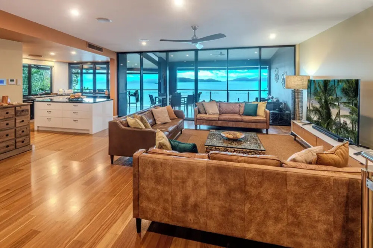 Edge 18 Waterfront Luxury
