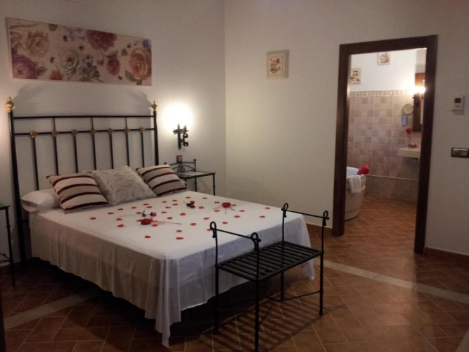 2 Bedrooms Cottage