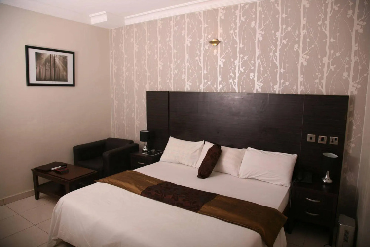 Kindea Hotel