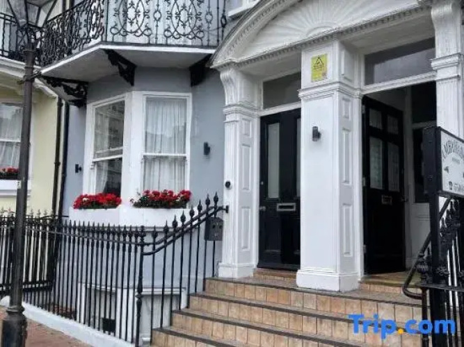 Studio room Brighton city centre