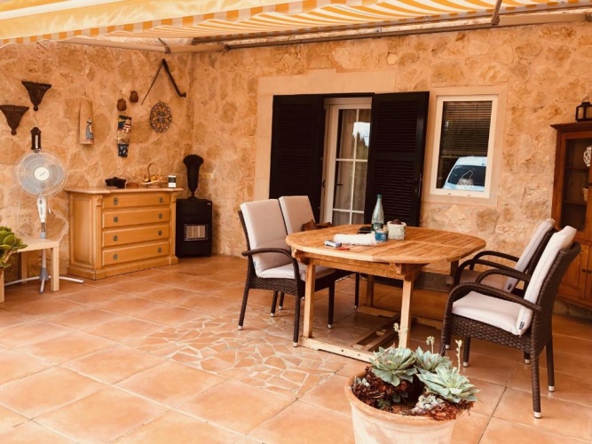 3 Bedrooms Cottage