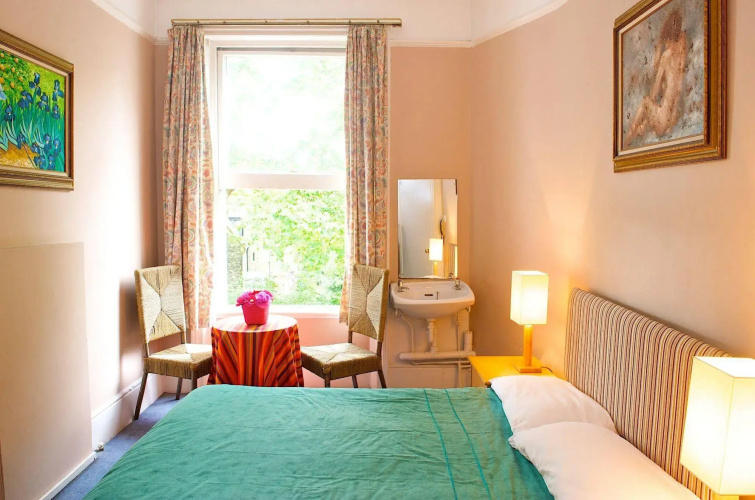 Curzon House Hotel - Hostel