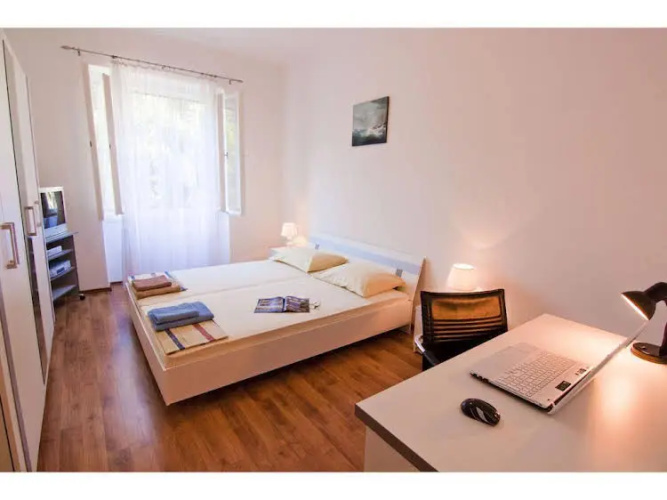 Apartment Dutch ***