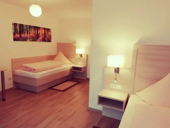 Standard Twin room with balcony